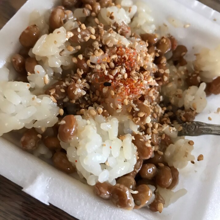 ねぎ油で食べる 大人の納豆かけご飯 レシピ 作り方 By Rママ 楽天レシピ ねぎ油で食べる 大人の納豆かけご飯 レシピ 作り方 By Rママ 楽天レシピ